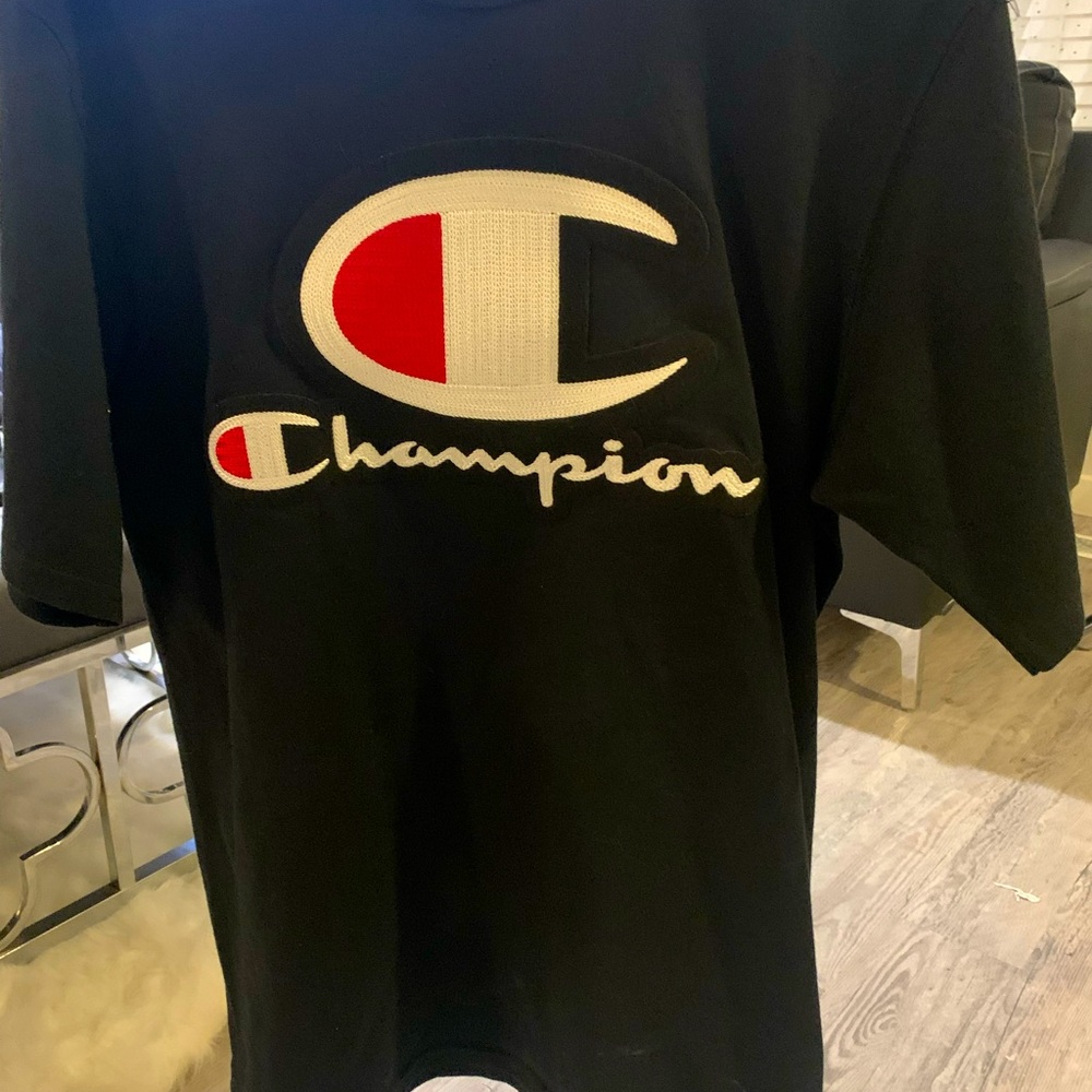 Men’s short sleeve Champion tee